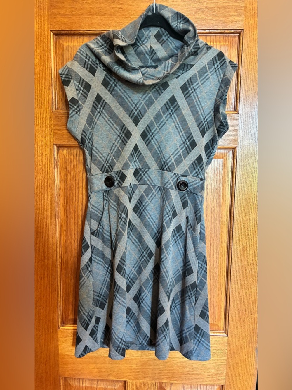 Women's Plaid Cowl Neck Casual Dress - Gray/Black